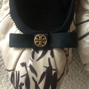 Tory Burch Ally Satin Bow Ballet Flat Black White Rare Size 8.5